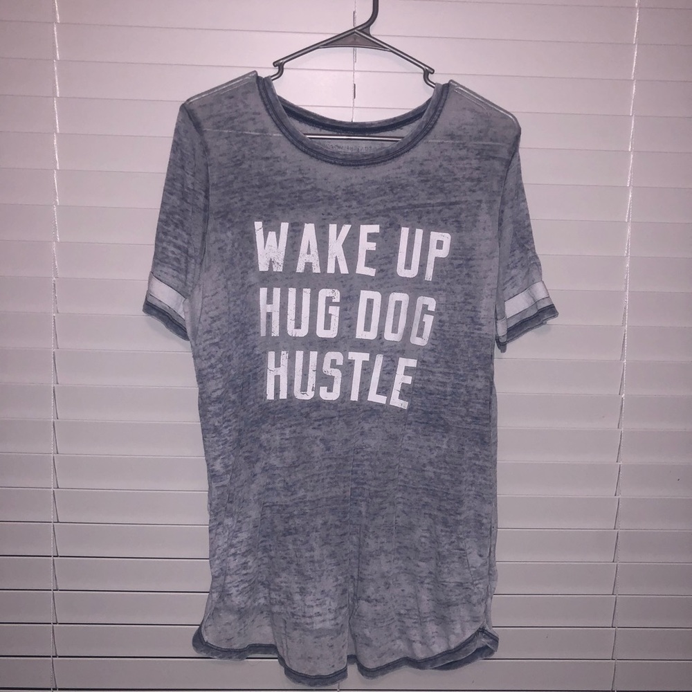Hug dog tee